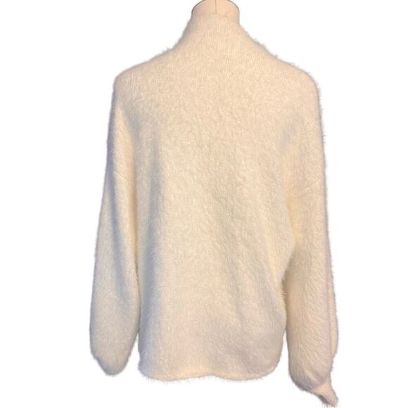 Line & Dot by Revolve Adler Fuzzy Cream Color Sweater. Size Medium - Picture 3 of 9